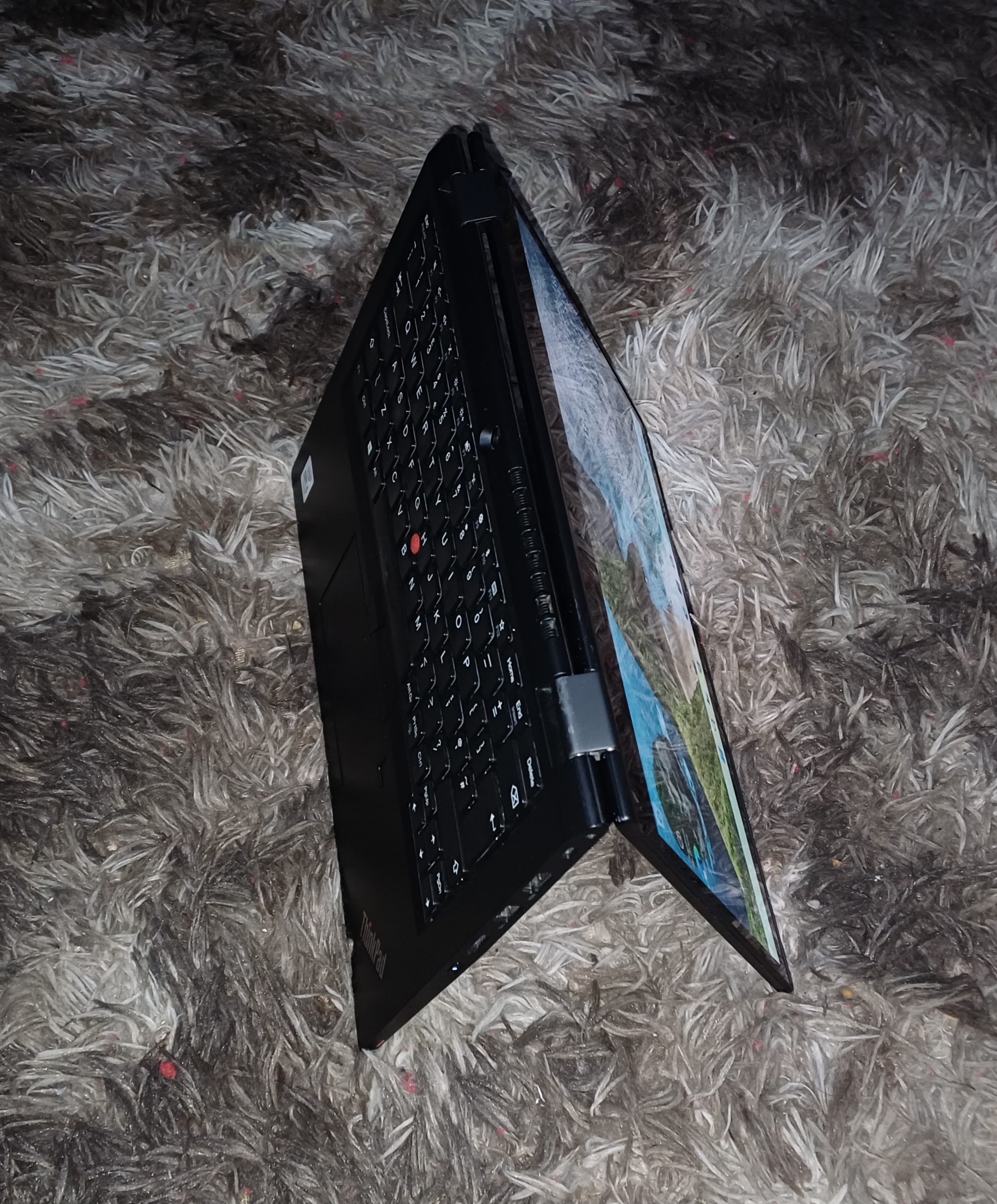 Touchscreen, 2-in-1 Lenovo Thinkpad L13 Yoga, intel core-i5, 256gb SSD, 16gb ram, WiFi, Hdmi, webcam, 13.3 inches screen, Face Recognition camera, Touch PEN , W indows 11..